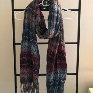 Blue/purple scarf w fringe